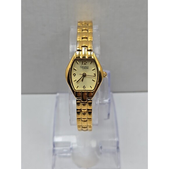 Caravelle By Bulova Women Gold Tone Tonneau Quartz Bracelet Watch New Battery A3 - Picture 1 of 9